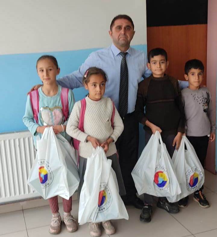 CLOTHES HELP TO THE STUDENTS